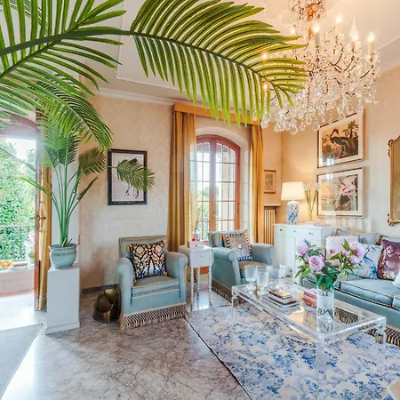 In Lucca With Pool And Countryside Views Cappella