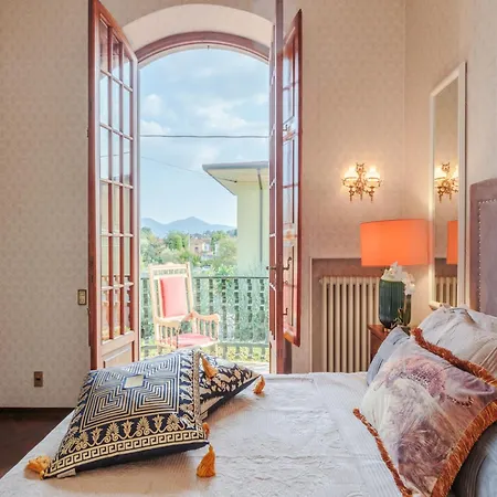 In Lucca With Pool And Countryside Views Вилла