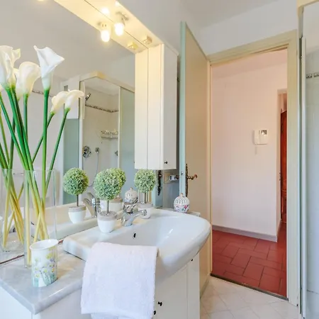 In Lucca With Pool And Countryside Views Вилла *