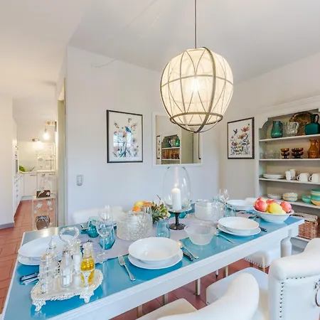 Cesare, A Convenient 4 Bedroom Villa Cappella