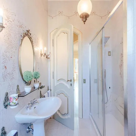 Вилла In Lucca With Pool And Countryside Views
